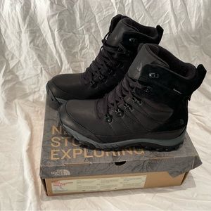 NEW The North Face Men’s Chilkat Leather Insulated Winter Boots US 10 Black